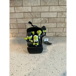 Disney park ’s hitchhiking ghost sc‎